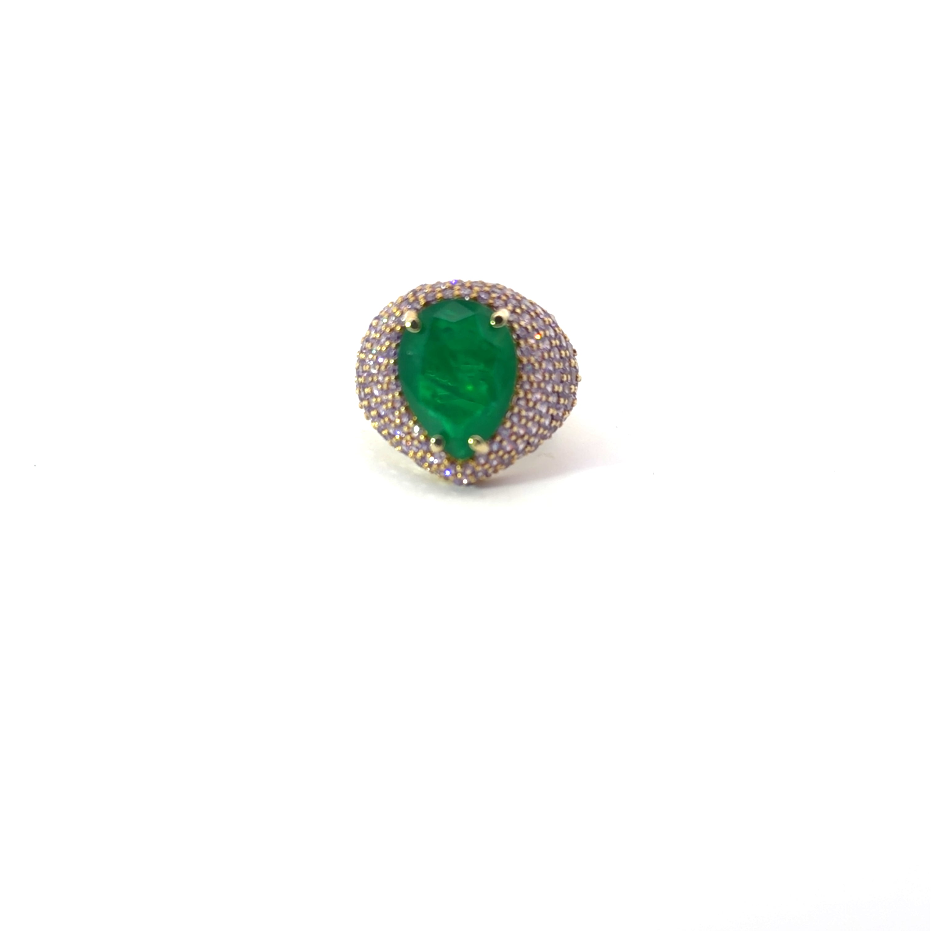 ELISABETH statement ring - emerald green pear-shaped center stone with violet pavé zirconias, viewed from the top. GIADAN for Le.Paul Jewelgarden"