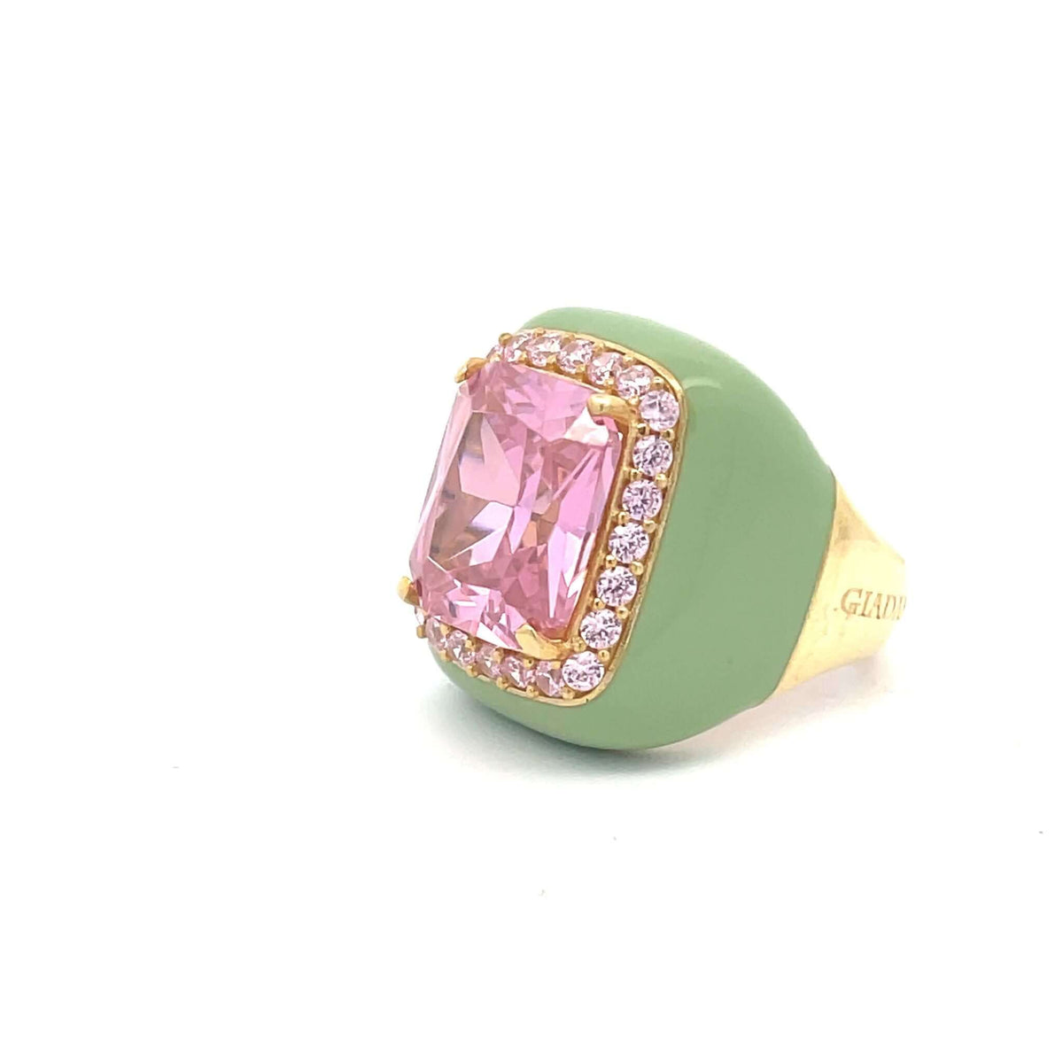 Yellow gold plated statement ring with pastel green enamel, pink zirconia center stone and pink pavé zirconias. EMILY - Le.Paul Jewelgarden