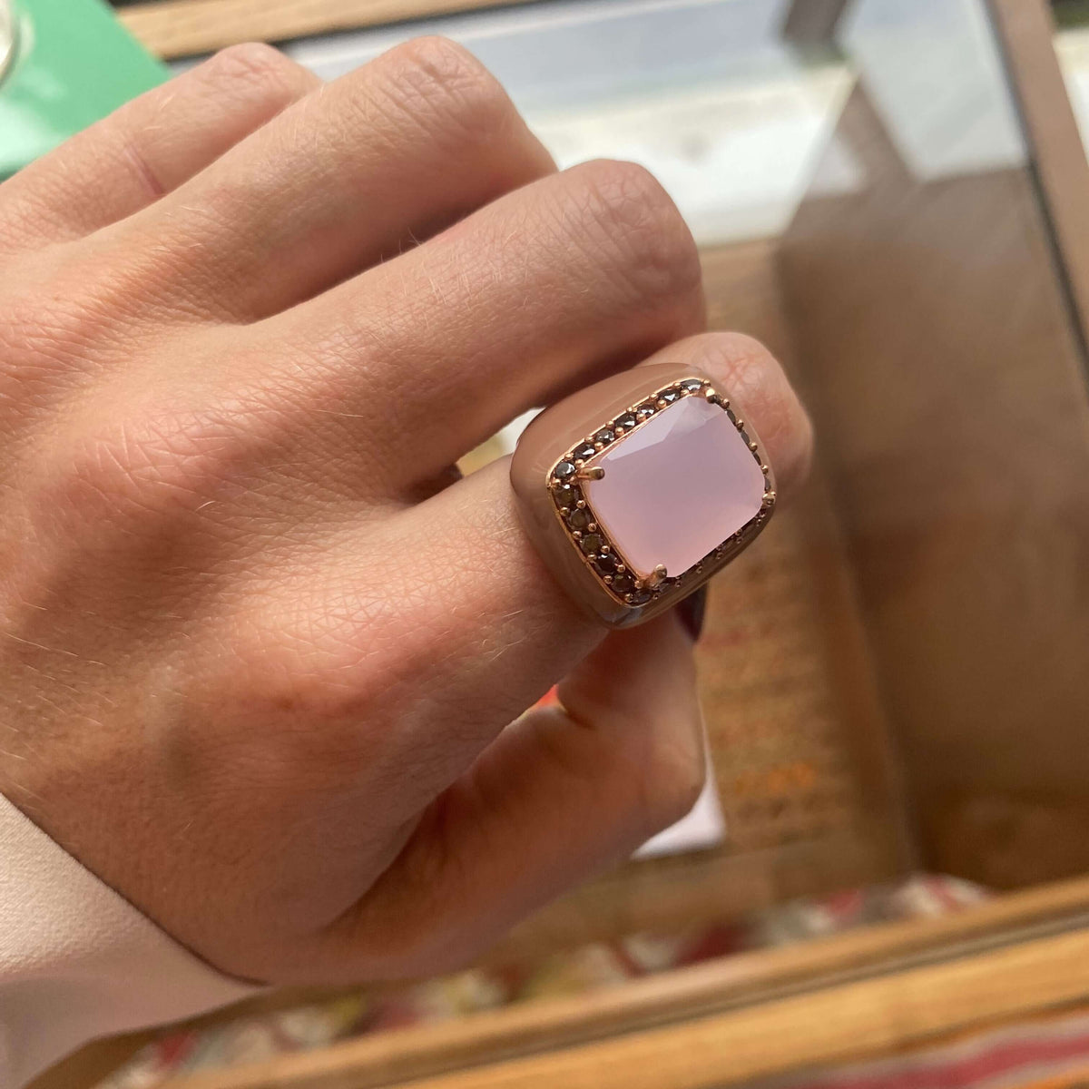 Rose gold plated statement ring with taupe brown enamel, pink opaque doublette center stone and brown pavé zirconias — EVELYN by Giadan for Le.Paul Jewelgarden