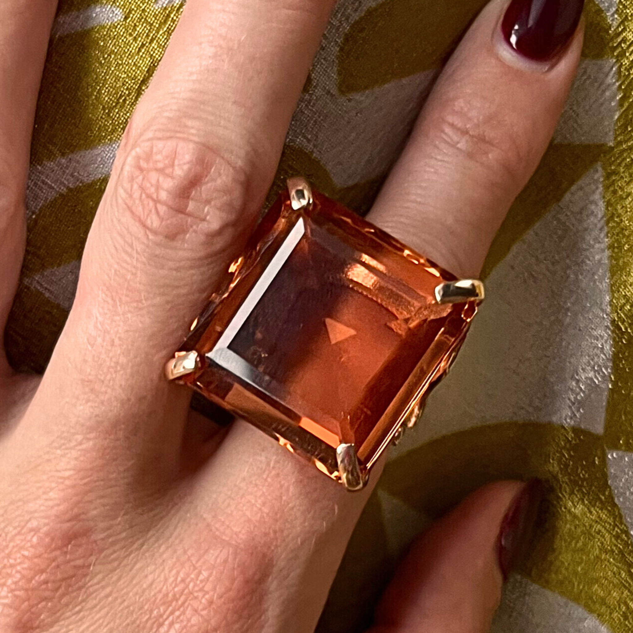 NARCISA - DARK TOPAZ YELLOW